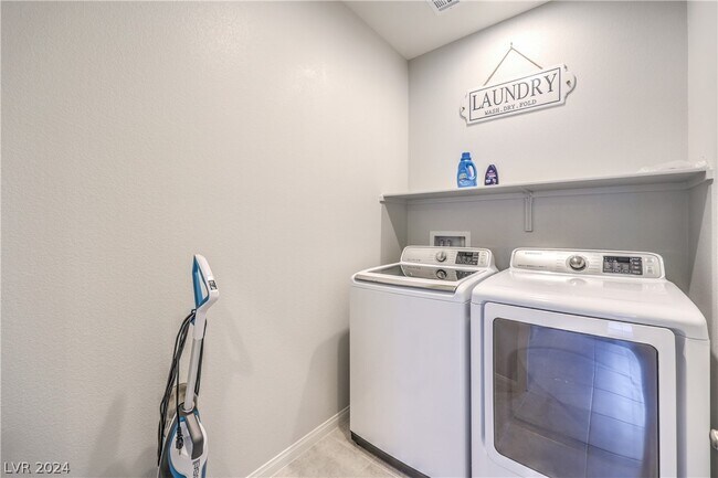 Foto del edificio - 747 N Water St