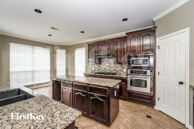 Building Photo - 1321 Lyra Ln