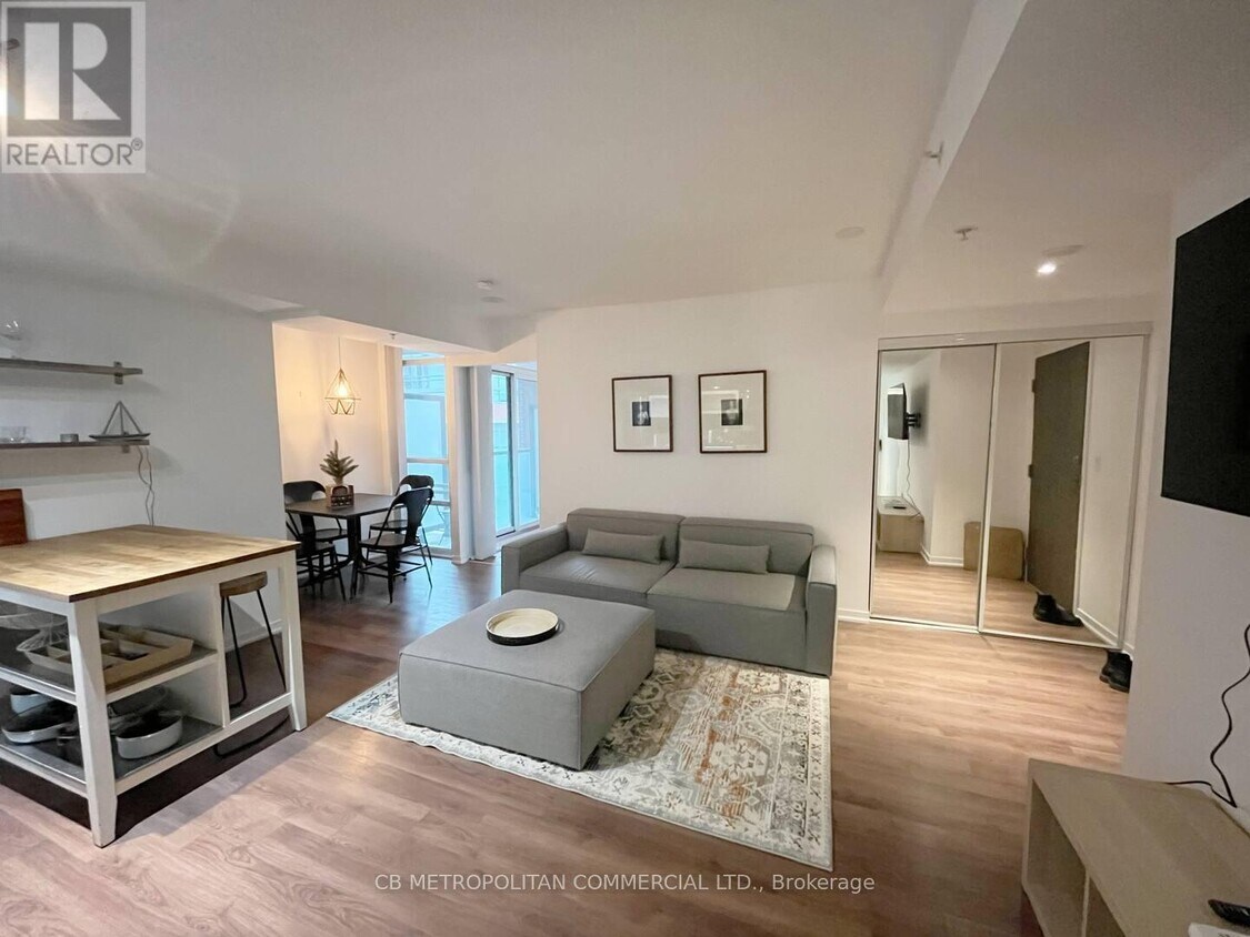 Photo principale - 1118-68-568 Abell St