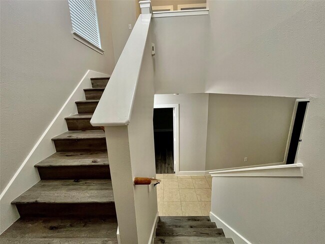 Building Photo - 1511 Nichole Woods Dr