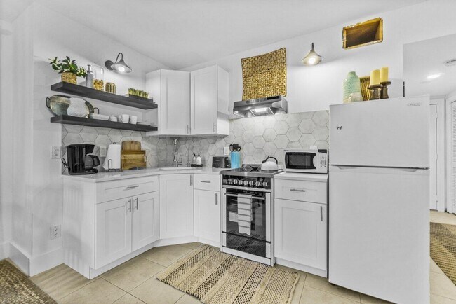 Building Photo - 13334 Polo Club Rd