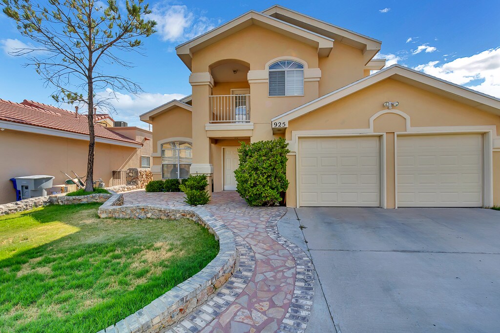 Primary Photo - 925 Sun Ridge Dr