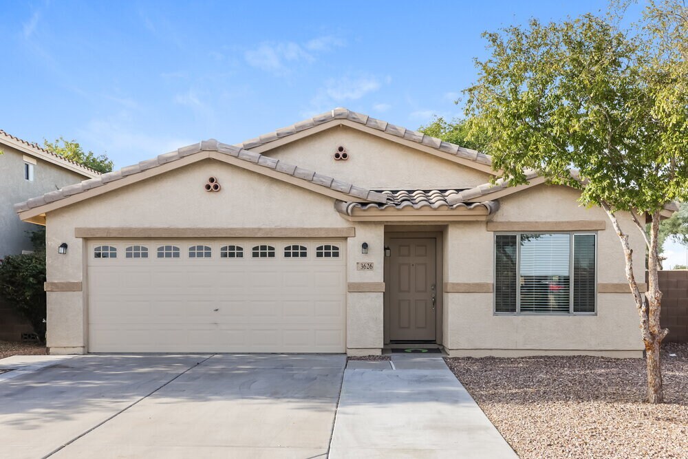 Foto principal - 3626 N 131st Dr