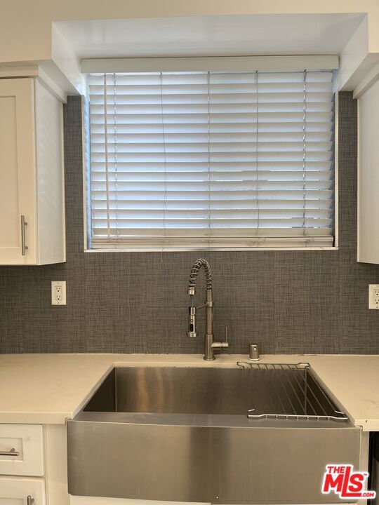 Foto del edificio - 642 N Manhattan Pl