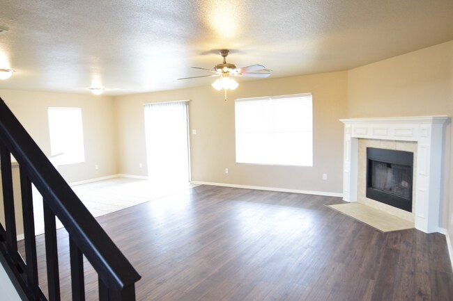 Foto del edificio - 3907 Thunder Creek Dr