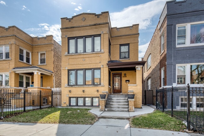 Building Photo - 5219 W Deming Pl