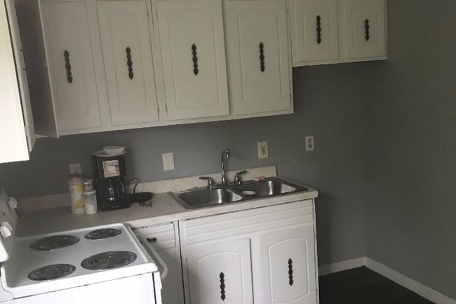 Kitchen 2 - 2278 Grandview Rd