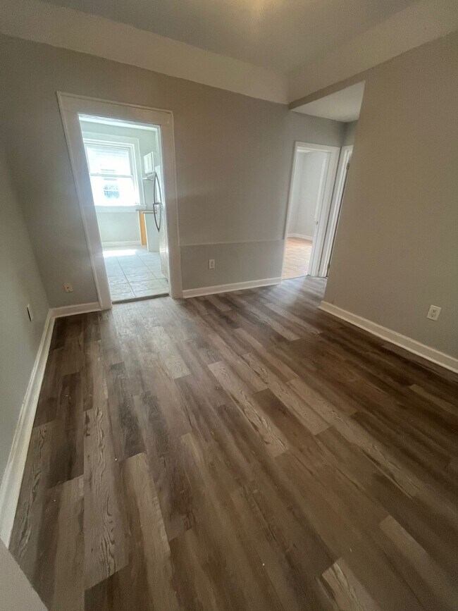 63 N Walnut 6 - 57 N Walnut St