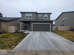 Building Photo - 5906 W Yorktown Ln