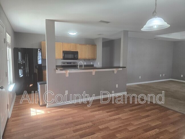 Building Photo - 2835 Altha Ave