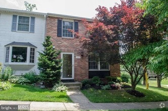 Building Photo - 6885 McLean Greens Ct