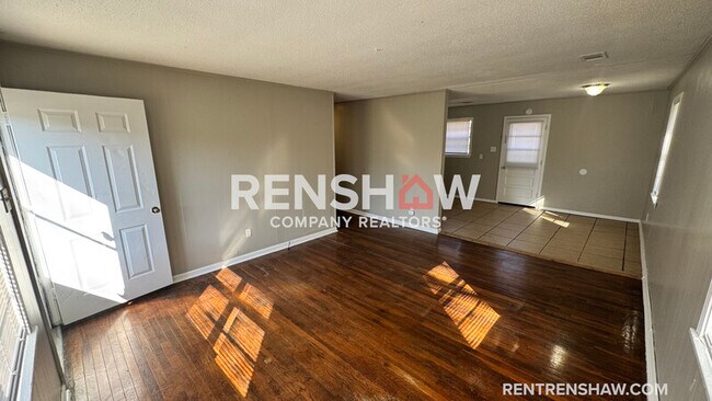 Foto del edificio - 321 Navy Dr