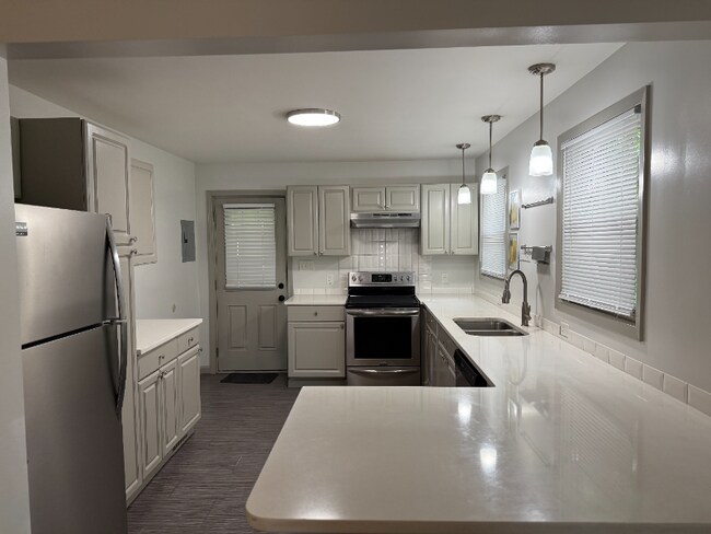 Foto del edificio - 3134 Parkway Ave