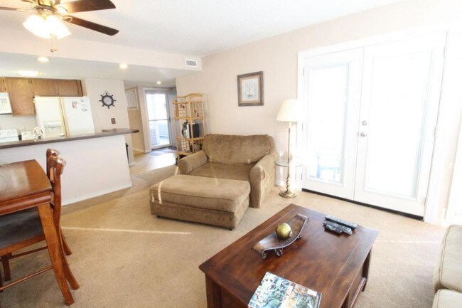 Building Photo - 351 Lake Arrowhead Rd, 1-203