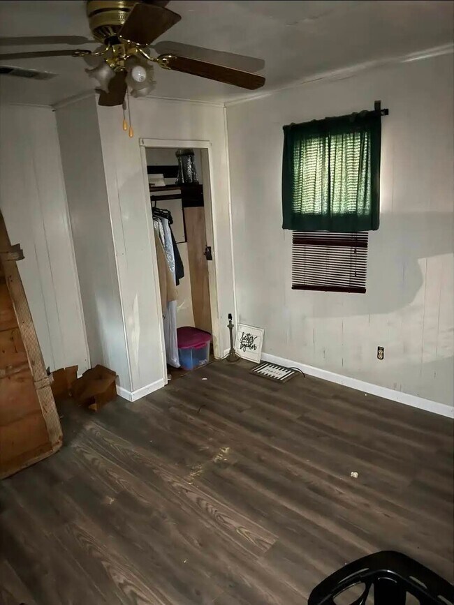 Foto del edificio - 3875 Slayton Ave