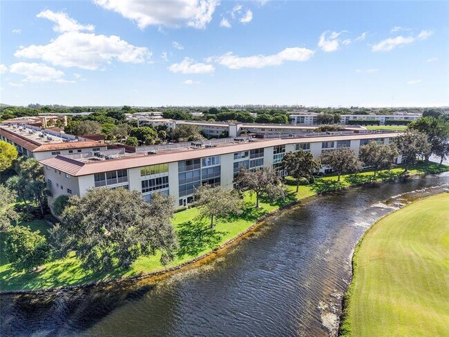 Foto del edificio - 3203 Portofino Point