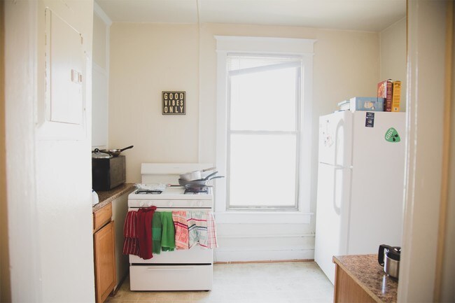 Foto del edificio - 1862 Mintwood Pl NW