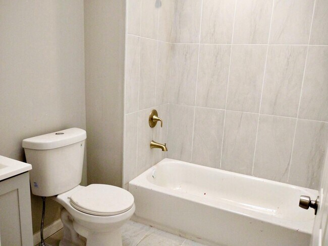 Foto del edificio - 1420 S 28th St