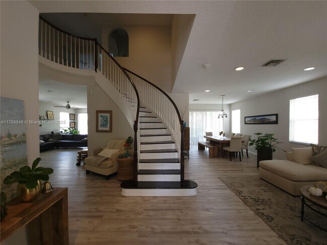 Foto del edificio - 15625 SW 52nd Ct