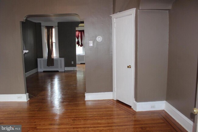 Building Photo - 5888 Henry Ave