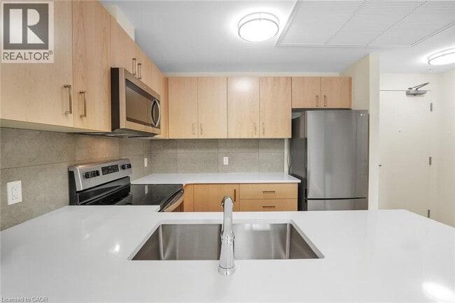 Building Photo - 301 Westmount Rd W