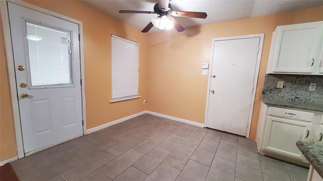 Building Photo - 1500 Hickory Creek Ln