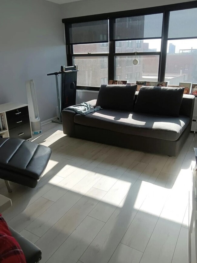 Foto del edificio - 3420 N Lake Shore Dr