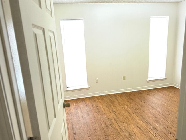 Foto del edificio - 3149 O'Neal Ln