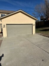 Building Photo - 804 Cima Vista Point