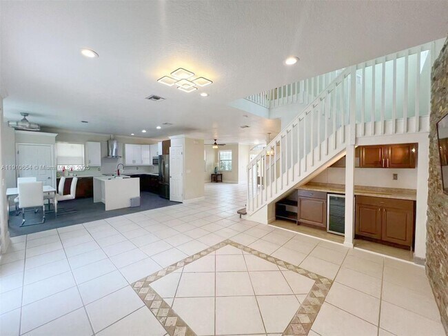 Foto del edificio - 15868 NW 4th St