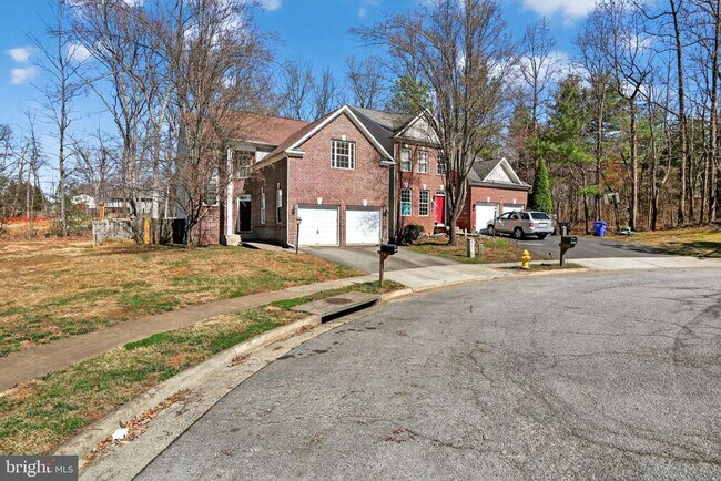 Building Photo - 15220 Lord Culpeper Ct