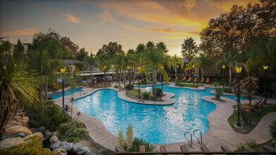 Building Photo - The Palms