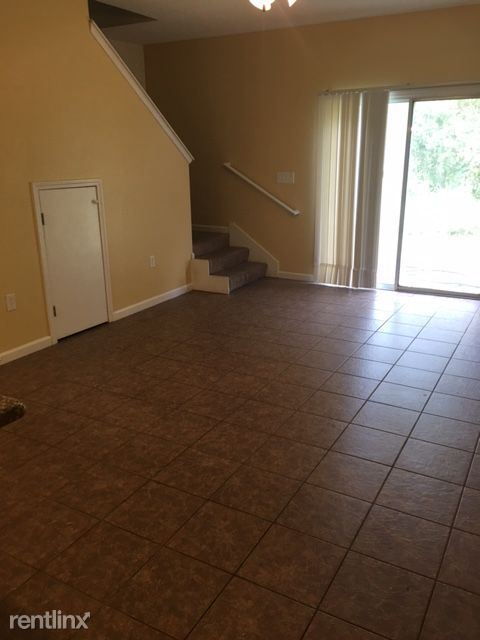 Foto del edificio - 3 br, 2.5 bath Townhome - 605 Layton Dr