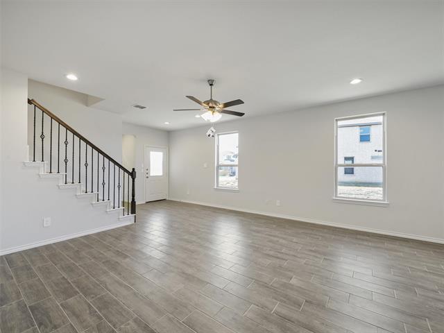 Building Photo - 3306 Dahlia Dr