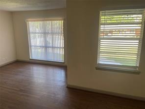 Foto del edificio - 9533 Dixie Ln