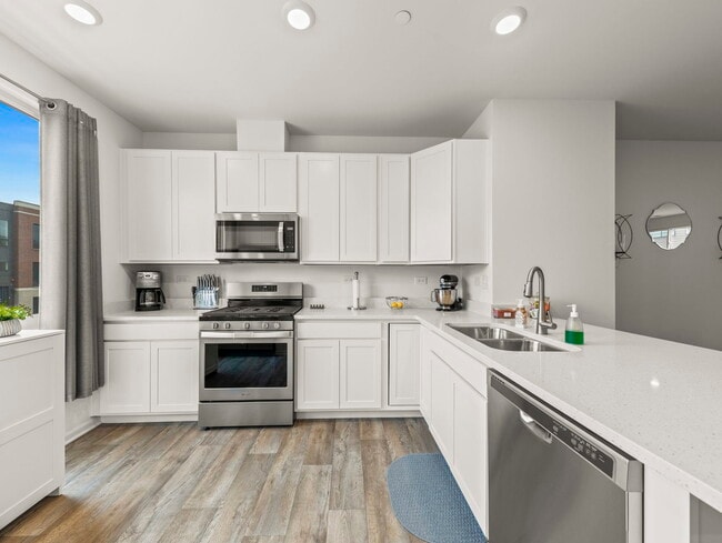 Building Photo - 1294 Catalina Ct.
