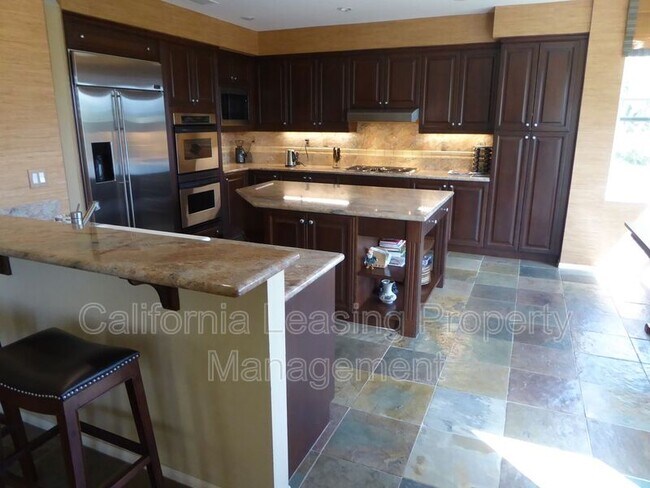Foto del edificio - 28939 Rock Canyon Dr