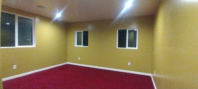 Master Bedroom - 21323 Conradi Ave