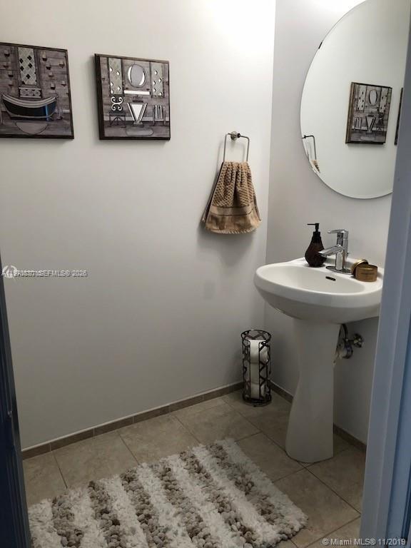 Foto del edificio - 60 SW 13th St