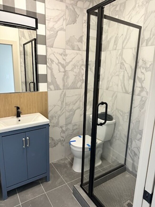 Foto del edificio - 1114 W Grand Ave