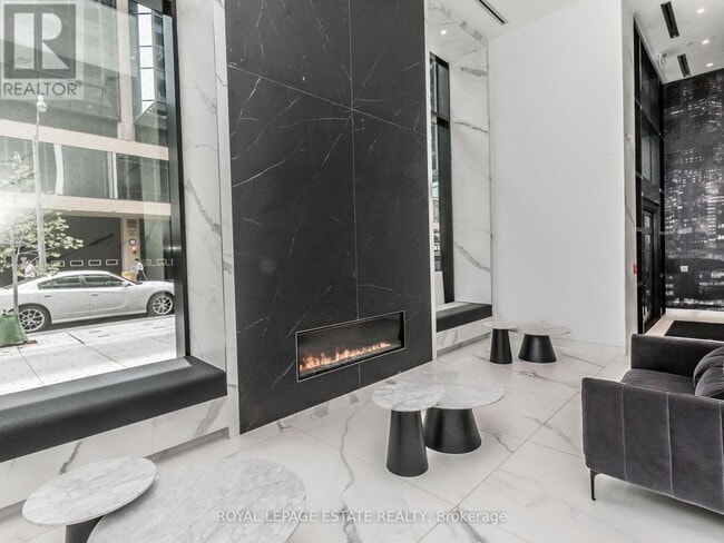 Building Photo - 20 Edward St