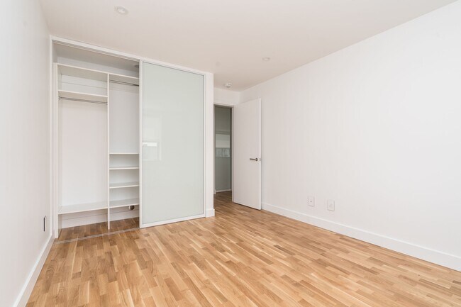 Photo du bâtiment - 25 Eccleston Dr