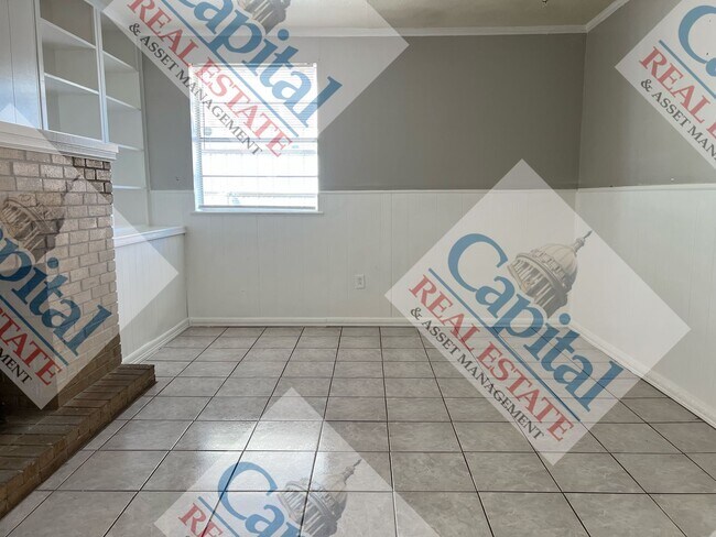 Foto del edificio - 3 Bedroom With Move In Special