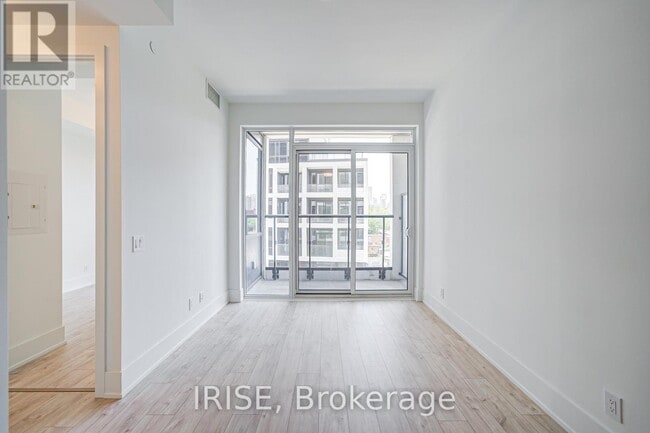 Building Photo - 115 Denison Ave