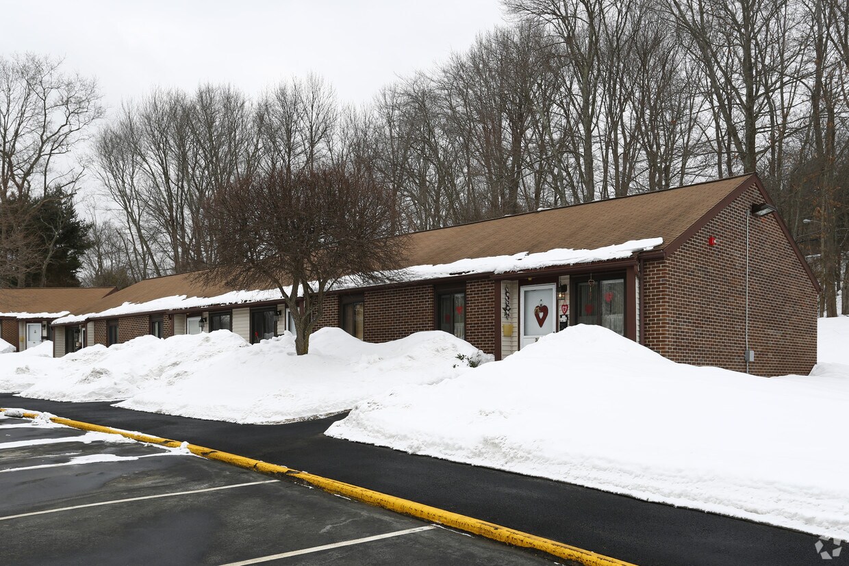 Foto principal - Joseph D. Early Village