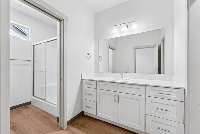 Building Photo - Titan Hill Townhomes