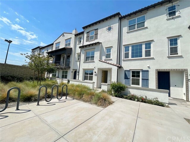 Primary Photo - 15950 Ellington Way