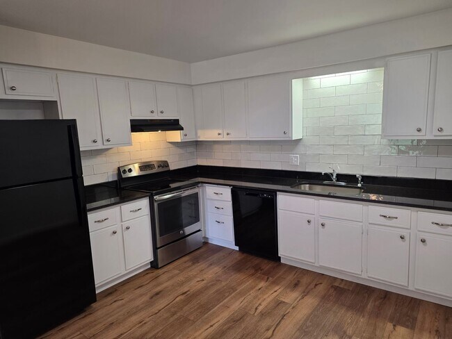 Foto del edificio - 2811 W 28th St