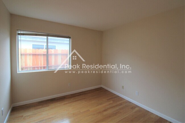 Building Photo - 3 br, 2 bath House - 8617 Black Kite Dr