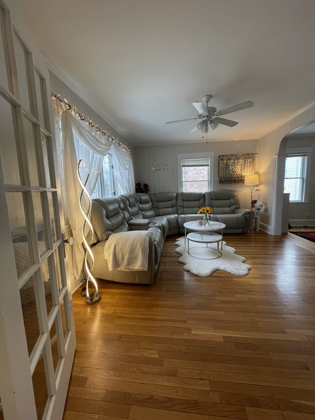 Building Photo - 8 Rockland St